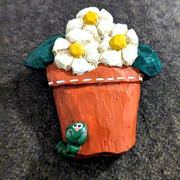 Midwest of Cannon Falls Eddie Walker Flower Pot w Small Caterpillar Brooch Pin - Picture 1 of 2